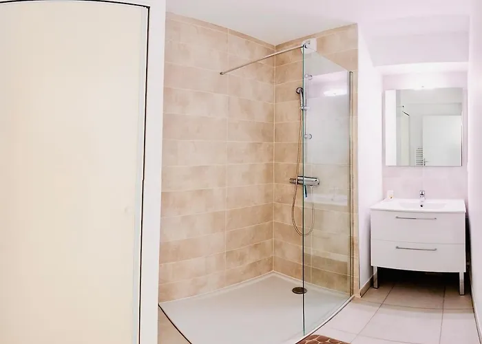 Appartement Confortable 211 Direct Access To Sea 3min, 2 Parking Free Vias