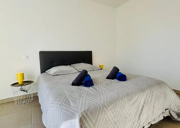 Confortable 211 Direct Access To Sea 3min, 2 Parking Free * Vias